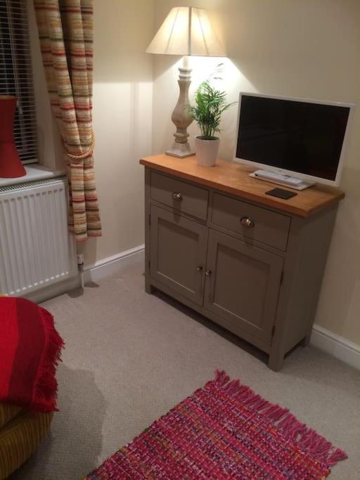 Cotswold Edge Guest Suite With Broadway Hill View Badsey Exterior foto
